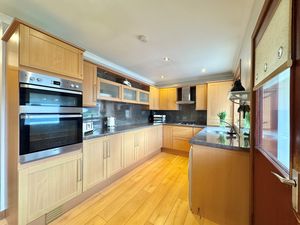 Photo 11- click for photo gallery